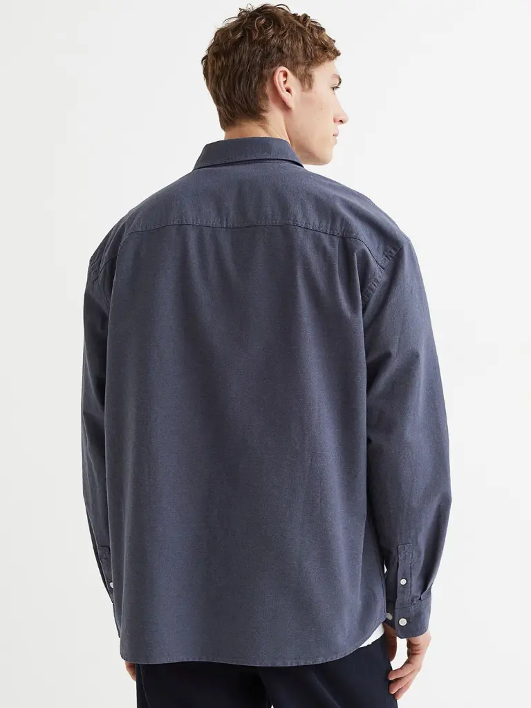 3a2ffe45-b805-49e5-8d97-c236ddabe6971664258810231RelaxedFitOxfordshirt3.webp
