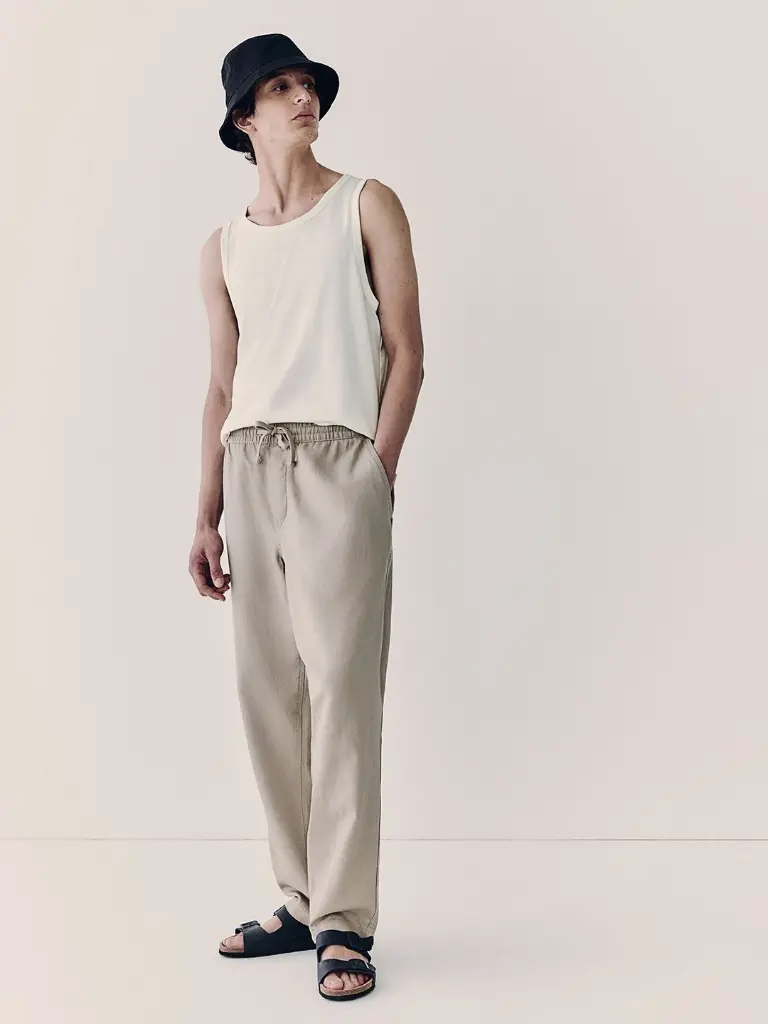 483bc094-8f4d-4fba-a8fc-f0984f2c4d691714046980845SlimFitVesttop2.webp