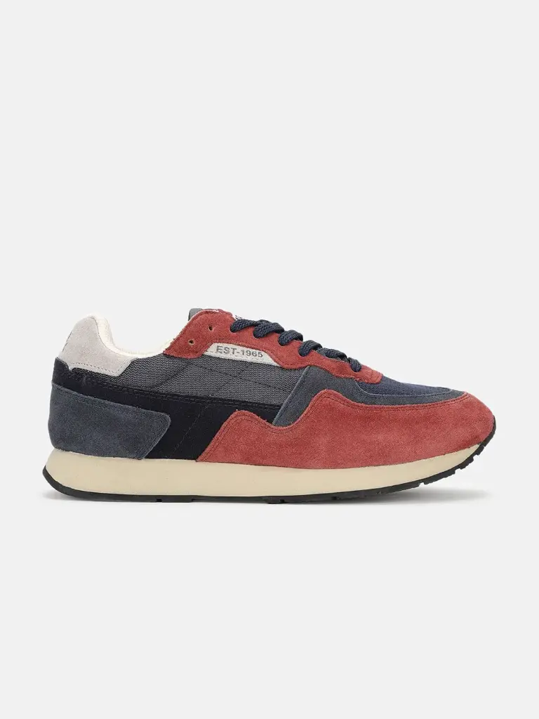 a4803ae7-f4ae-4f70-8703-3242c09576d71720702211423UnitedColorsofBenettonMenWovenDesignSuedeSneakers3.webp