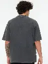 4b52ed3c-5037-4606-836c-d9498f968eb41665209188265TrendyolMenCharcoalPoloCollarAppliqueT-shirt4.webp