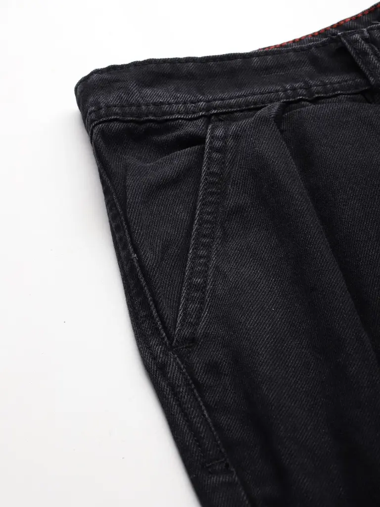 5e325eaa-8734-480e-b542-90c4aa82256b1724924421908-Roadster-Men-Jeans-4611724924421482-6.webp