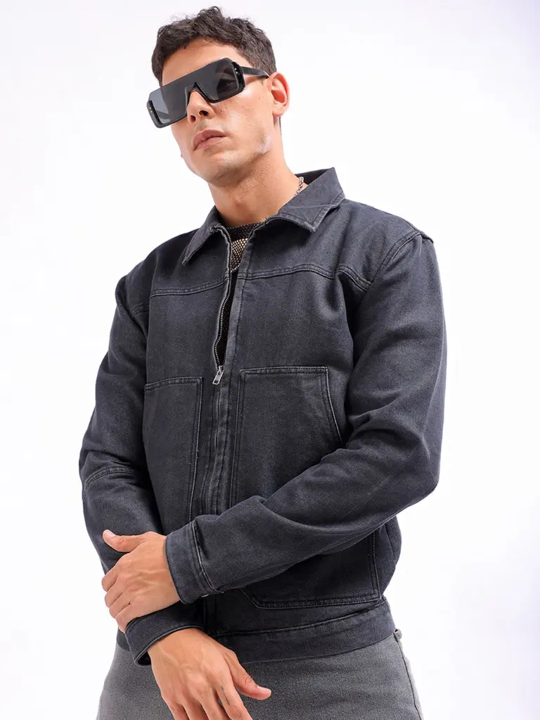 cd7bd0bb-daf6-4388-a5f5-538f416b930c1716781647766TheIndianGarageCoMenWashedCheckedLonglineDenimJacketwithPatc1.webp