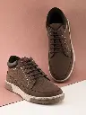 db552119-75b8-4a62-8a20-75b3525e39461714652068971CasualShoes1.webp
