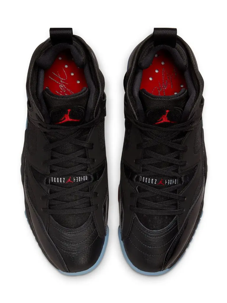 5fda2cbe-6dc2-4d2b-96cb-b05876daabaa1702461227864NikeMenJumpmanTwoTreyMid-TopLeatherBasketballShoes6.webp