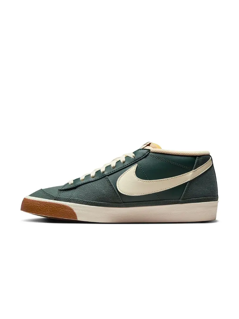 543b0bbc-af3c-4dbc-9e8a-2c1c40e36cb41719567379831NikeBlazerLowProClubMensShoes2.webp