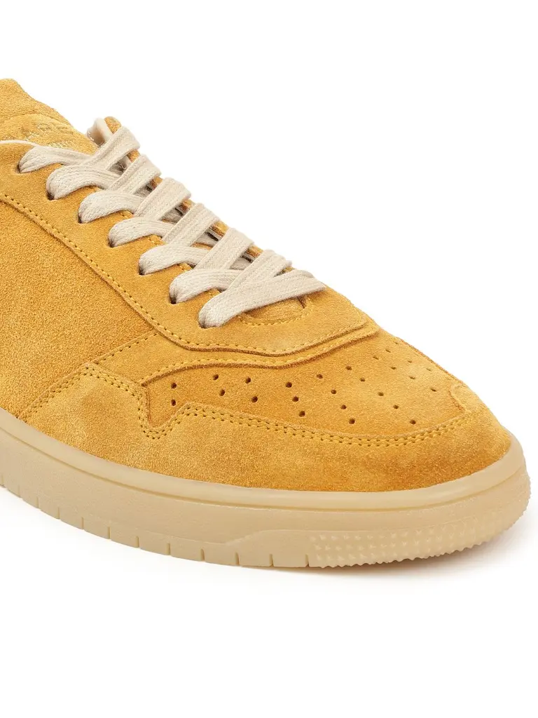 333b68e5-f8db-41c7-97b6-e9520364566d1705043838115RARERABBITMenWooltonPerforatedSuedeSneakers7.webp