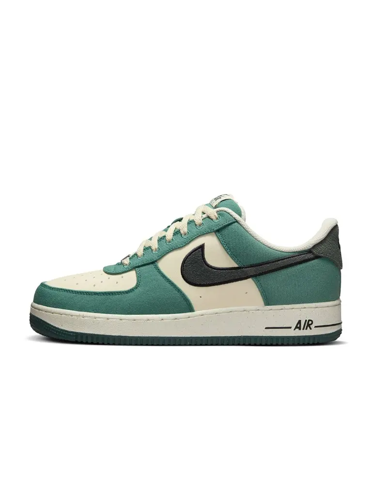 fe7efed5-4eb4-4329-a40b-1fe7eba1dbcb1717243916465NikeAirForce107LV8MensShoes2.webp