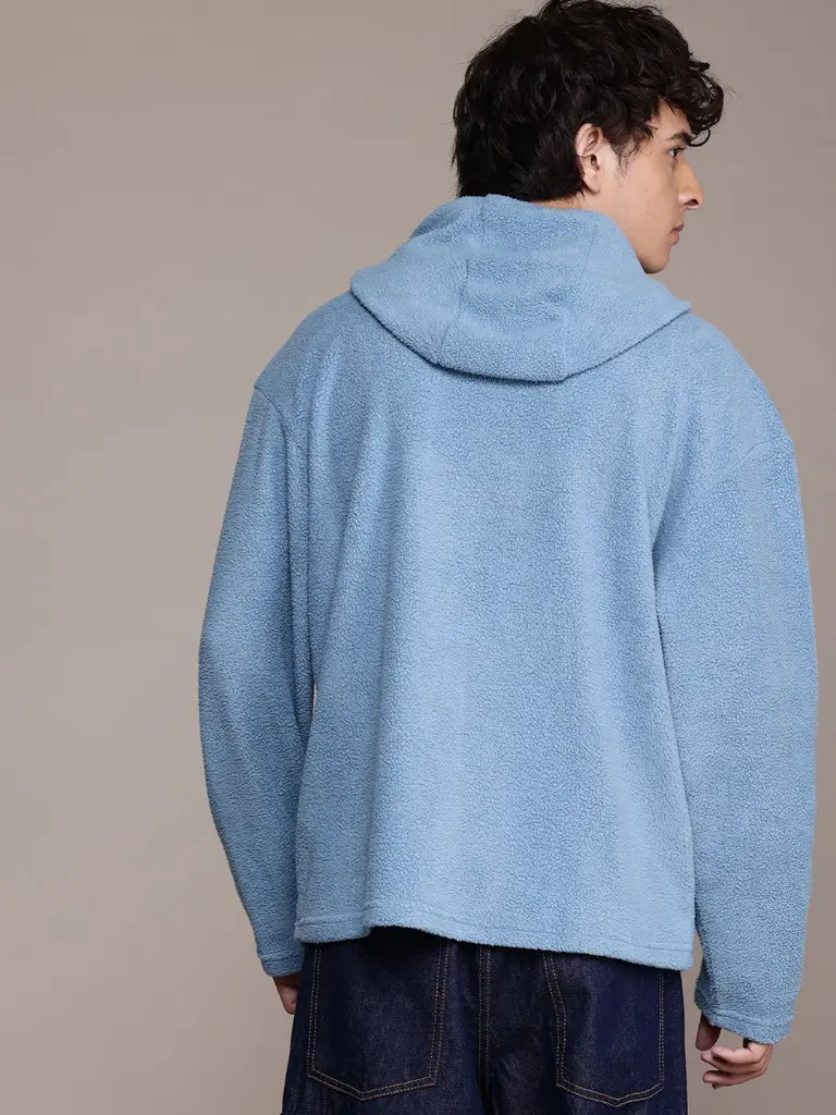 efa8a39e-9476-4f34-82d1-95caf2e5ee351725273061660-Roadster-Men-Sweatshirts-6601725273061266-4.webp