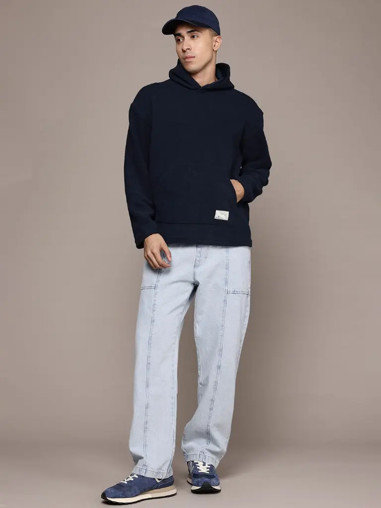 e93d09fe-485b-436a-9183-37984a3f45751731303557946-Roadster-Men-Sweatshirts-8401731303557538-5.webp