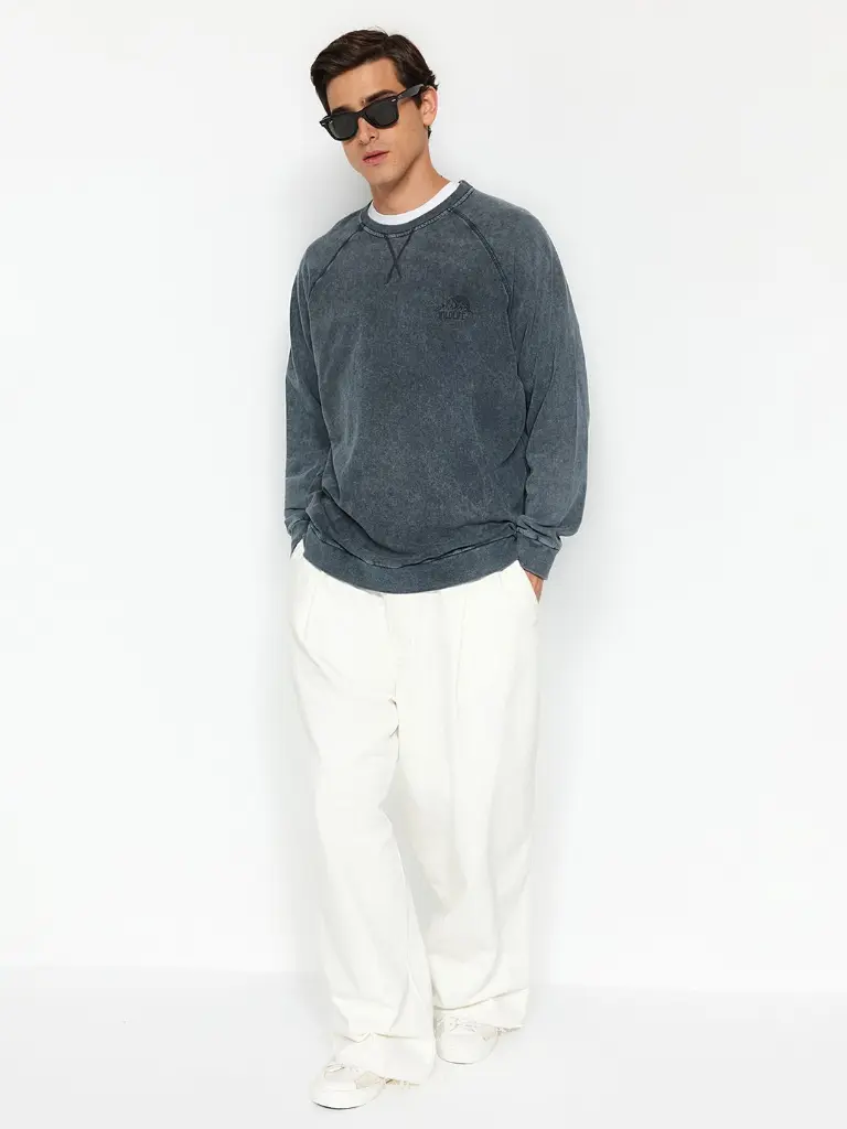 385774e4-262d-4685-bb7b-d80567b44bd91706008305280TrendyolMenSweatshirt1.webp