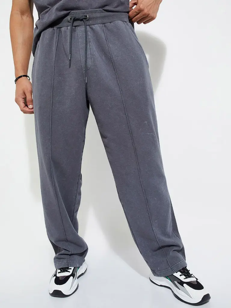 ca008853-8ebe-4d37-aa52-666951f4d2a81715237263954maxMenTrousers1.webp