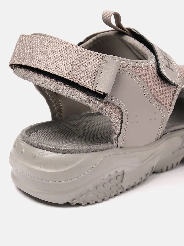 53cdc6d7-508c-4bf3-80ba-38574dfe2d571695029639442-HRX-by-Hrithik-Roshan-Men-Sports-Sandals-9621695029639068-4.webp