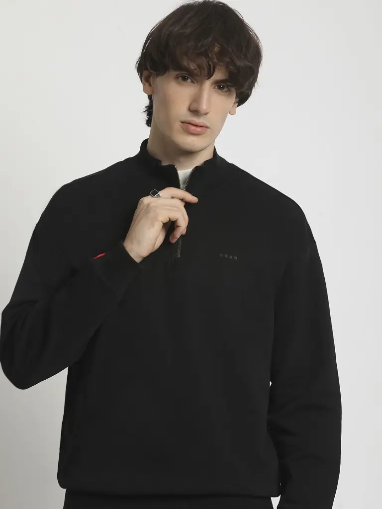 50f37ca5-9afc-47c2-a076-496859e176f61719024669510THEBEARHOUSEMenSweatshirt1.webp