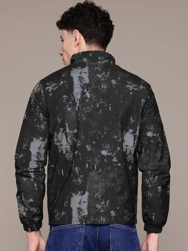 a0b12619-8124-4b94-bd75-87ac60820f1c1726727162905-Roadster-Men-Jackets-1561726727162323-4.webp