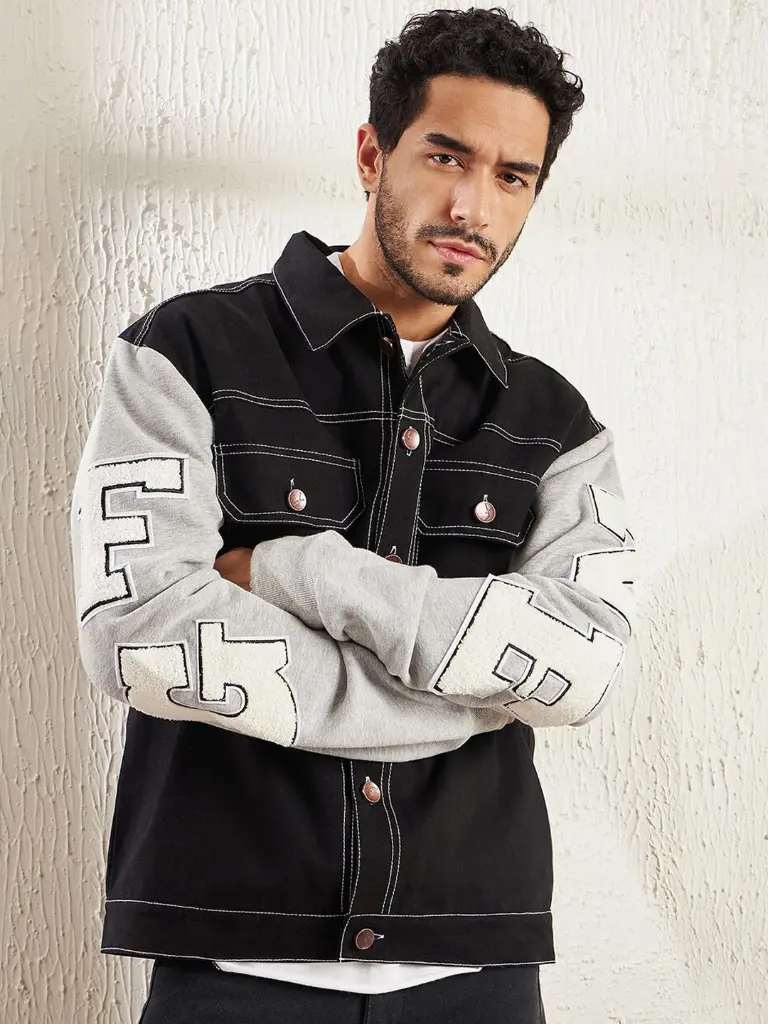 b208d94d-f5ae-44e4-adb7-3dbec5f687be1700742131635FUGAZEEMenBlackGreyWovenwithPatchworkJacket1.webp