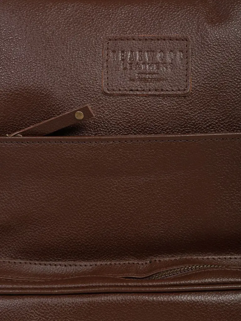 adae3350-81a5-4681-a278-9f425b9c30b31687265419936TeakwoodLeathersMenBrownBackpackwithAnti-Theft5.webp
