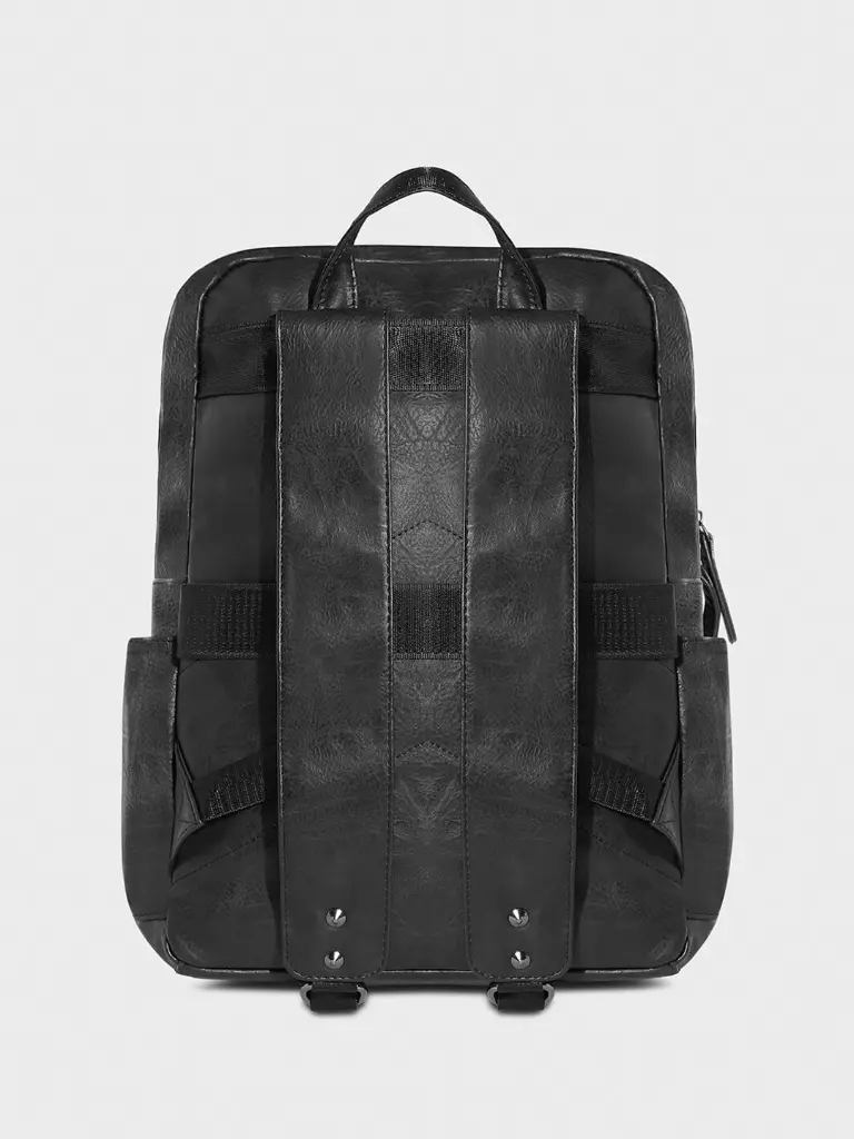 9ee9bf18-de70-44f3-9240-5913b6676b781692888834828FrenchAccentMenBlackBackpack4.webp