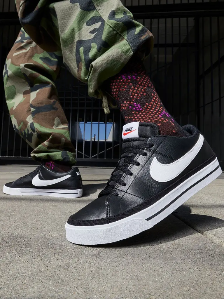 85f2c2d4-3ccf-4d22-a363-b65920107ed21702451322327NikeMenBlackCOURTLEGACYNNSneakers6.webp
