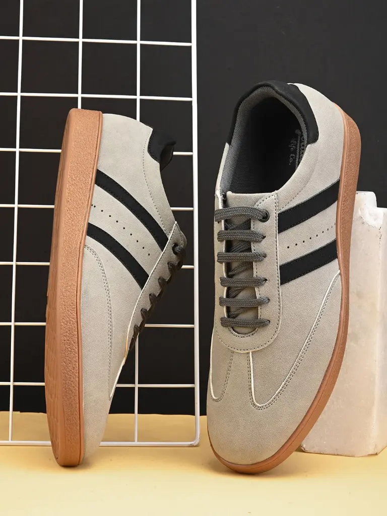 7652b950-1dce-4ee6-9736-4e39b79afa751708427695751RoadstercasualsneakersforMen1.webp