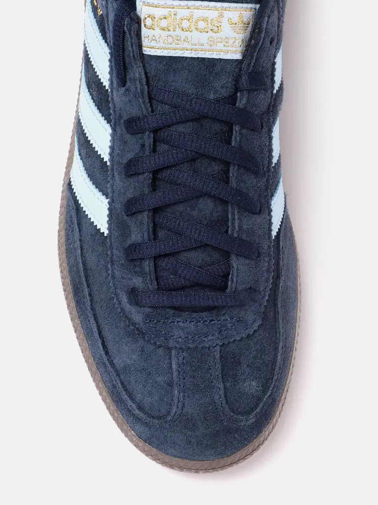 3c2df1d2-3459-4c1f-9a65-553f6b86dab41705906379154-ADIDAS-Originals-Men-Casual-Shoes-2251705906378919-5.webp