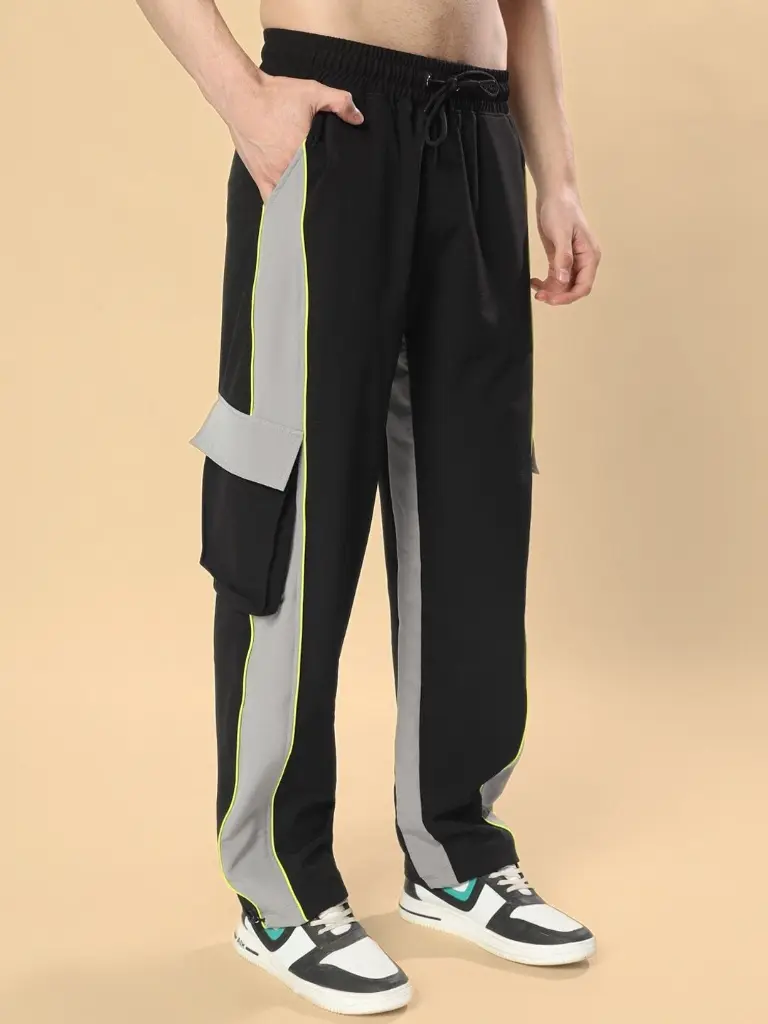 85132c0e-1389-416e-a3a5-a373cc653ec41715040545006WEARDUDSMenRelaxedLooseFitJoggersTrousers2.webp