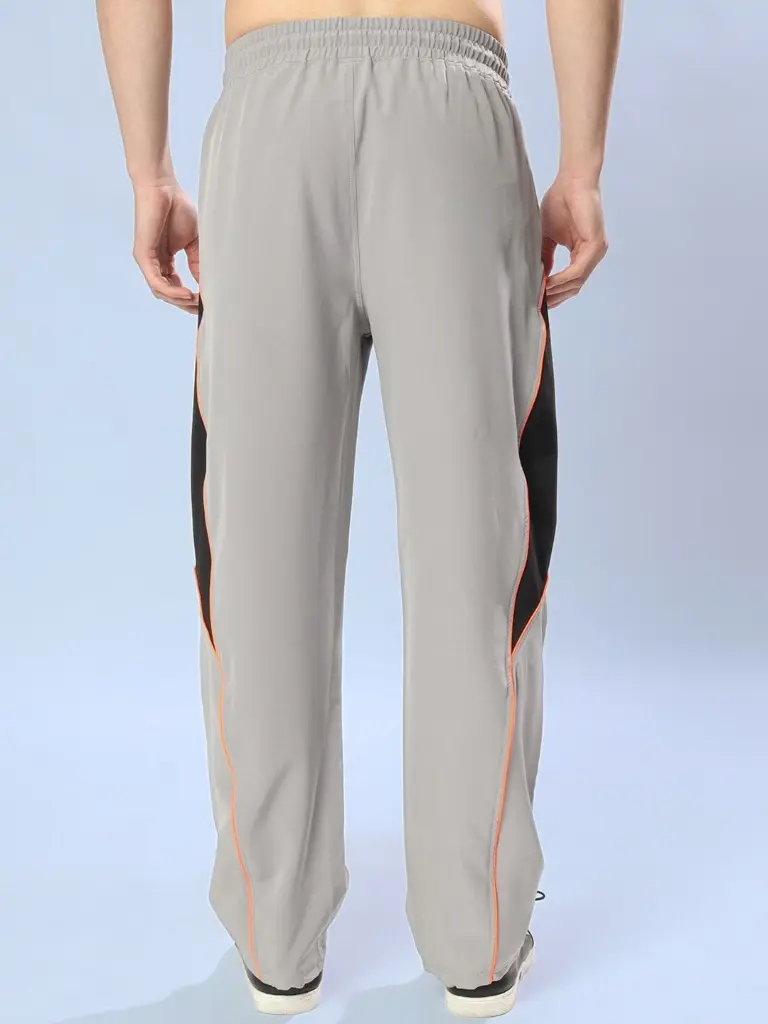 317570b7-1ef9-4e07-8ce6-b2900f6c5aa61715056322679WEARDUDSMenRelaxedLooseFitTrousers3.webp