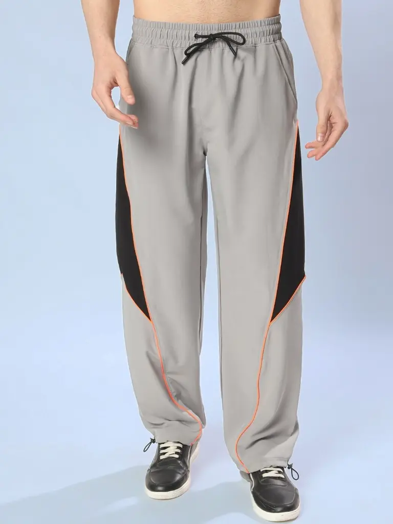 0b441d07-5d4a-4614-86c1-e9c5dd6e00cb1715056322553WEARDUDSMenRelaxedLooseFitTrousers1.webp