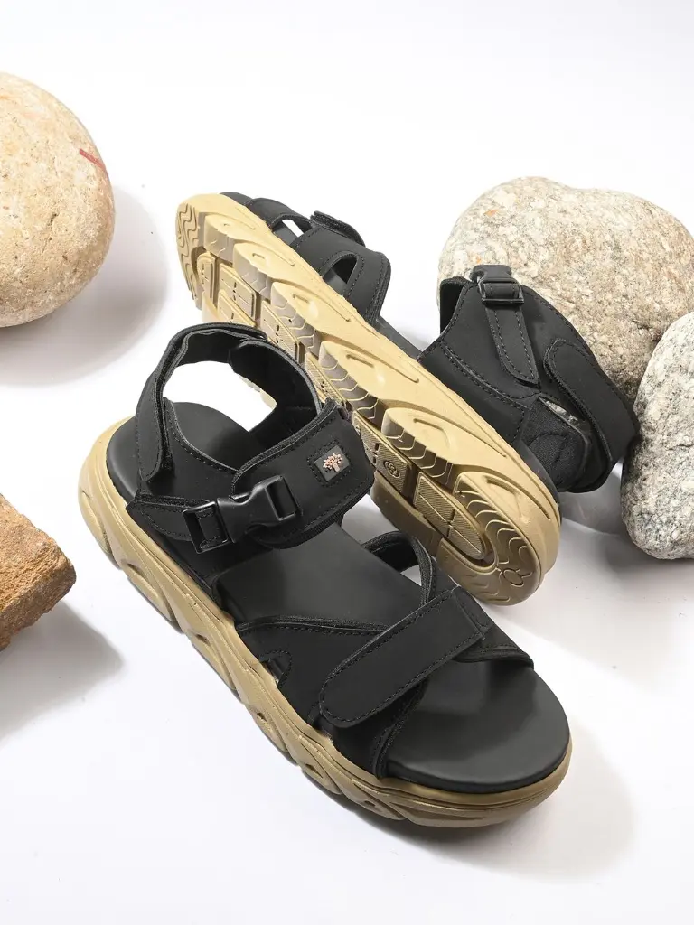 3ee49a55-90cf-4021-b242-6f840cbe48fa1718312481826Sandals1.webp
