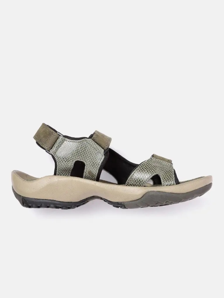 9d9b4a5a-b3af-4f95-aaec-01ad9ddf78ae1661925635984-Woodland-Men-Olive-Green-Snake-Skin-Print-Sports-Sandals-786-2.webp