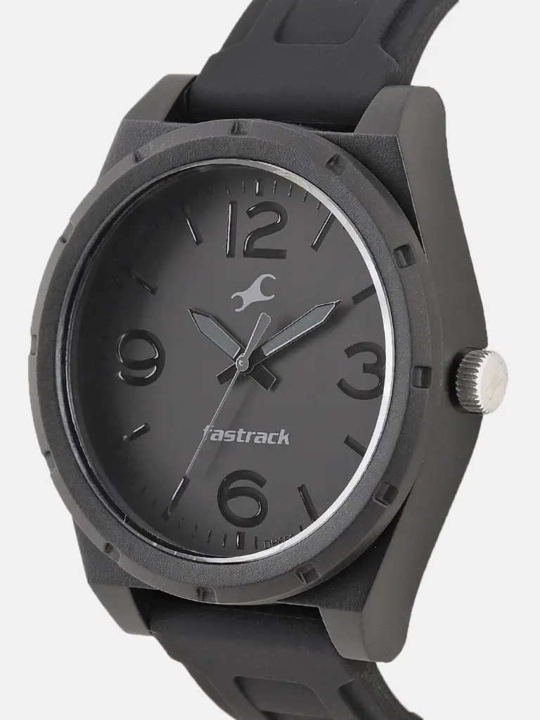 3d01c310-dd8f-4cfc-8c3c-0929e1adbdc81610454302656-Fastrack-Men-Black-Analogue-Watch-38040PP01_BBD1-11516104543-2.webp
