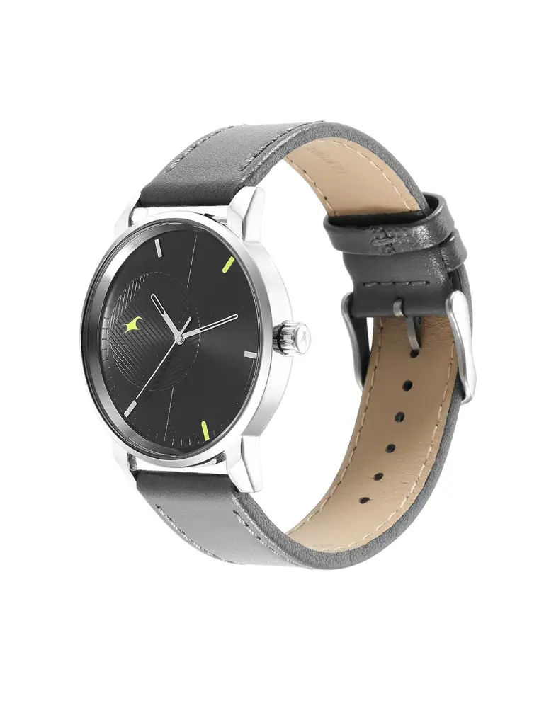 f61c7f1a-c5d8-4789-801a-6defece69beb1687758221384FastrackMenGreenBrassDialBeigeLeatherStrapsAnalogueWatch3.webp