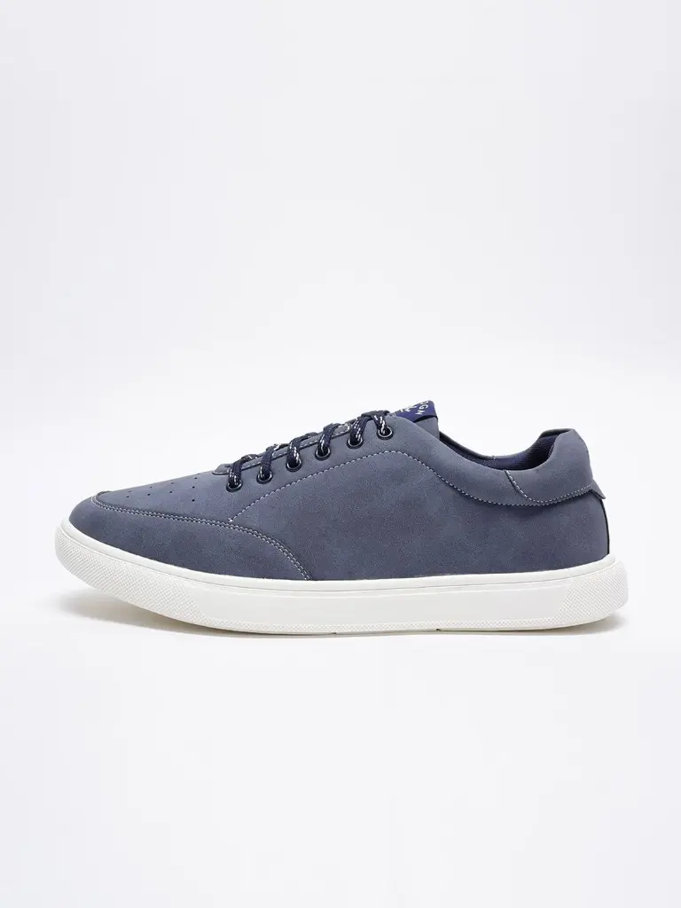 76b57f64-9af3-4644-9c27-4de81f1e0db11716864200464WROGNMenColourblockedPUSneakers3.webp