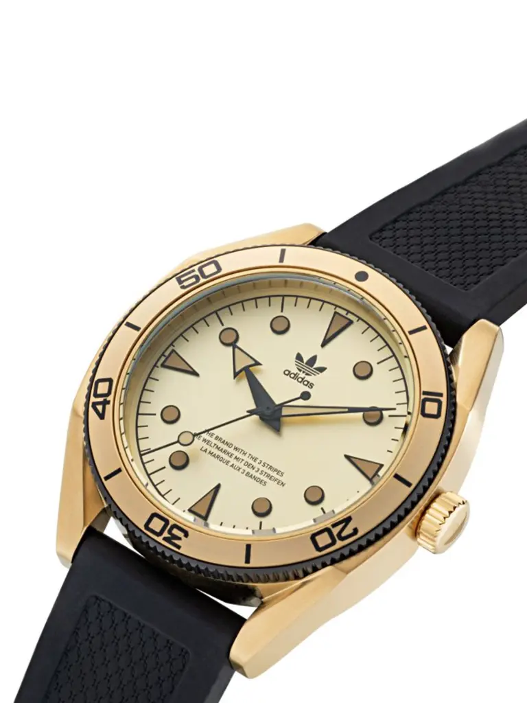 b68ea2e1-99ba-43d5-892d-dd413f11c7071676288162880Watches2.webp