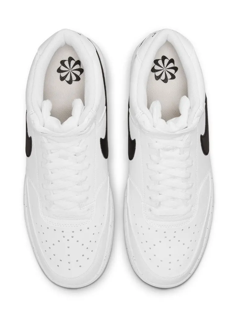 dd4024cd-96c3-4f51-a28b-26ef06f3025d1702451327901NikeMenWhiteCourtVisionLeatherSneakers4 (1).webp
