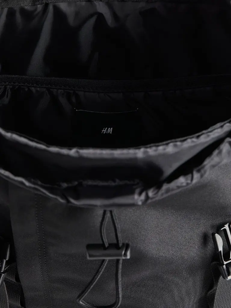 4d33836d-fc99-4cde-a459-36f6ca2dd3581720497700513Backpack3.webp