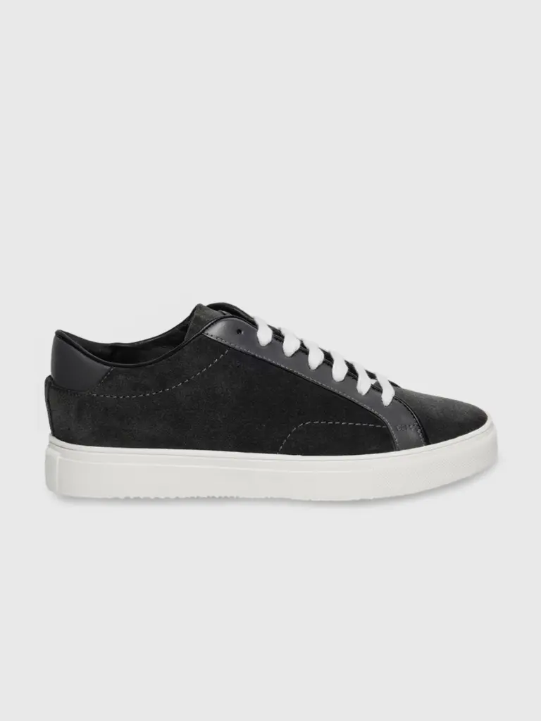 7f4db850-d65f-44b4-832d-ddf2f0e9fe121717414570902ZEESHMenLeatherSneakers3.webp