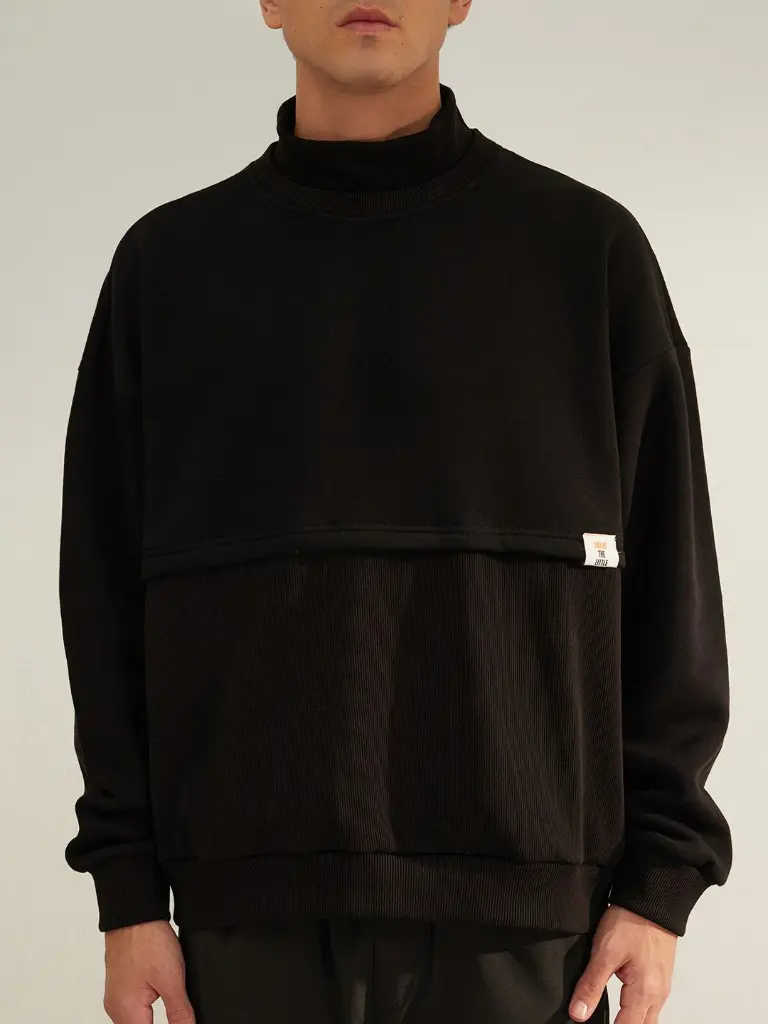 c3b708b1-4d5e-4cbd-8c7a-32150278f17b1701673737606TrendyolMenSweatshirt2.webp