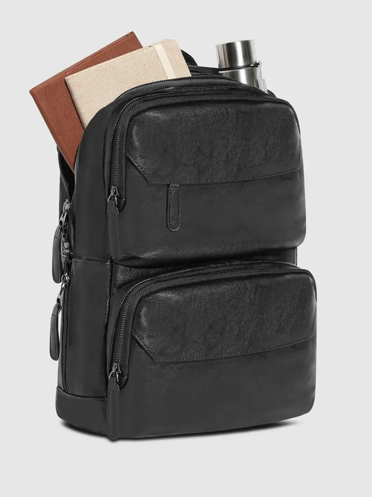 5539b38c-9f6b-4d98-8456-6981d53041ab1692858670211FrontPouchBackpack-Black5.webp