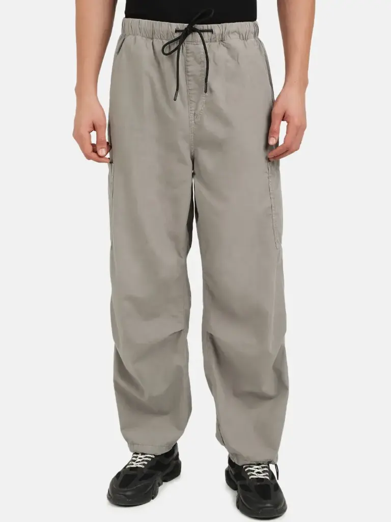 Men Loose Fit Pure Cotton Cargo Trousers
