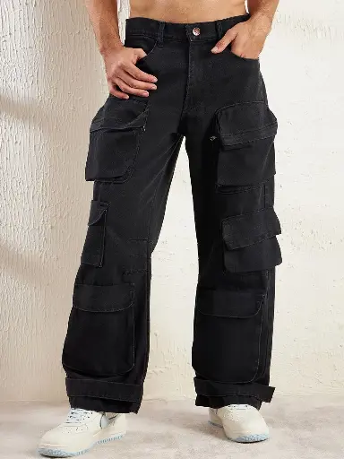 Men Super Relaxed Fit Clean Look Mid-Rise Stretchable Cargo Jeans