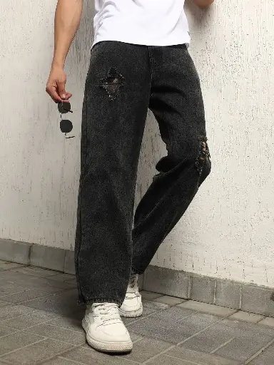 Men Relaxed Fit Mid Rise Hevay Distressed Cotton Jeans