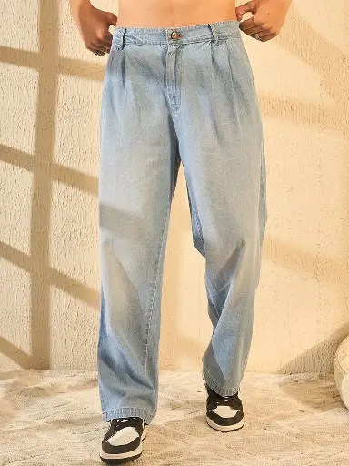 Men Relaxed Fit Light Fade Washed Pleated Denim Cotton Jeans