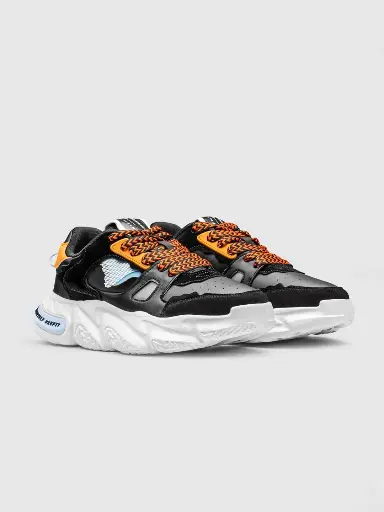 Men Round Toe Sneakers
