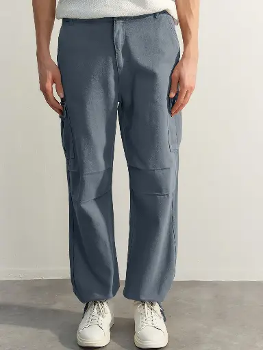 Men Mid-Rise Chinos Trousers