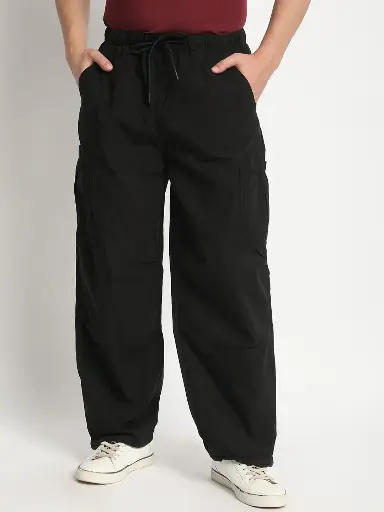 The Lifestyle Co. Men Parachute Fit Mid Rise Pure Cotton Cargos