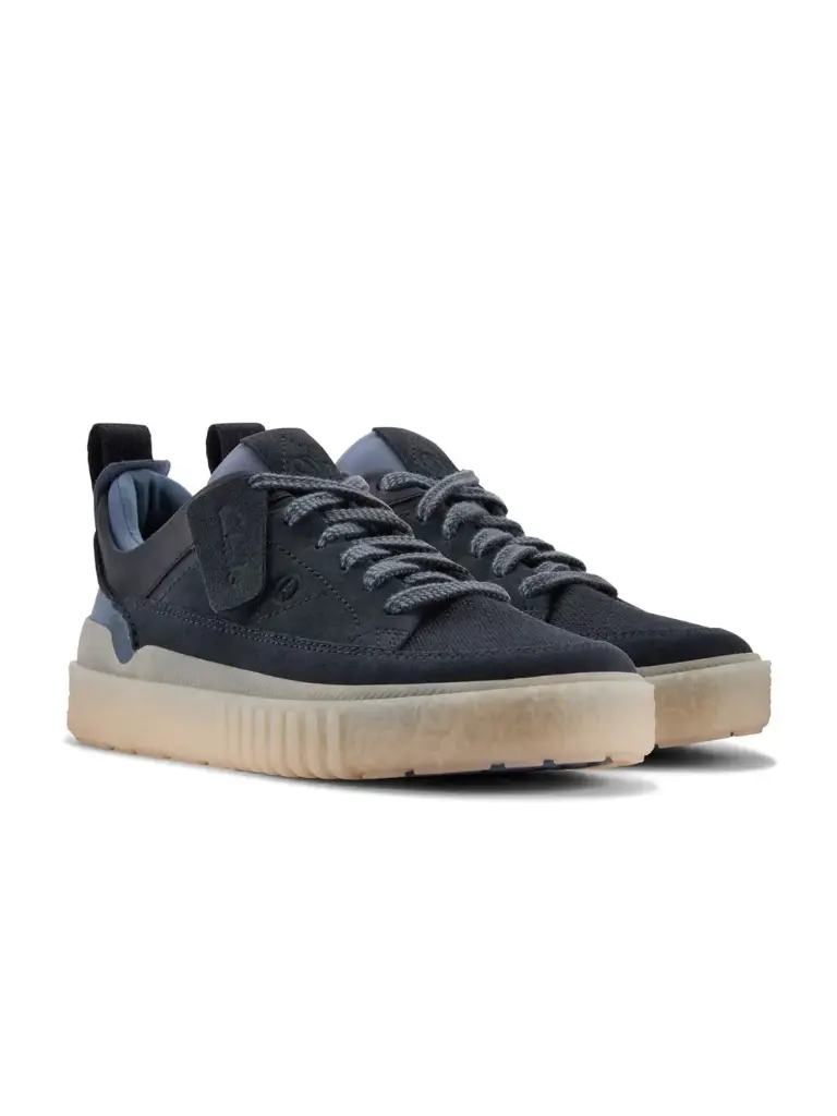 Men Round Toe Suede Sneakers