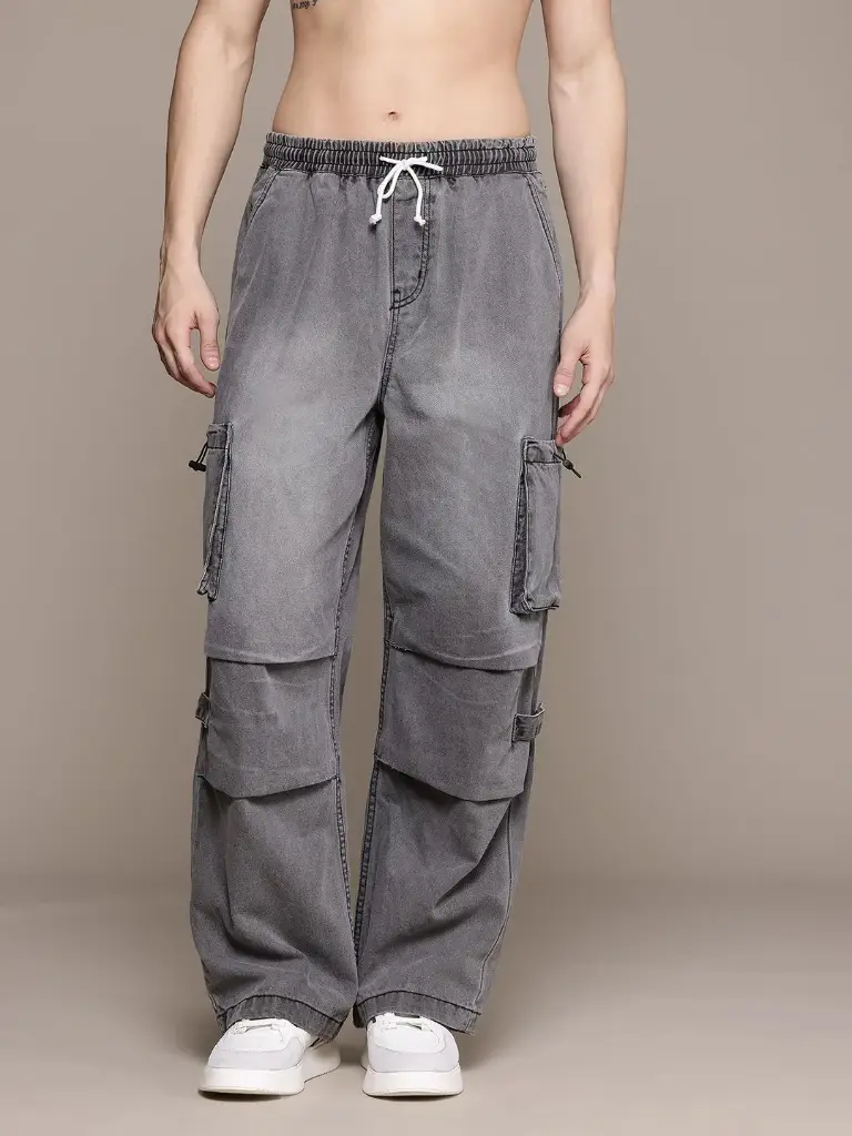 The Lifestyle Co. Men Relaxed Fit Light Fade Jeans
