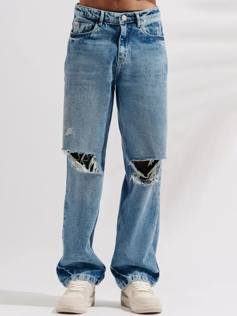Men Straight Fit Mildly Distressed High-Rise Pure Cotton Jeans