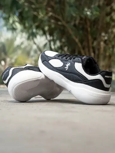 Men Colourblocked Sneakers
